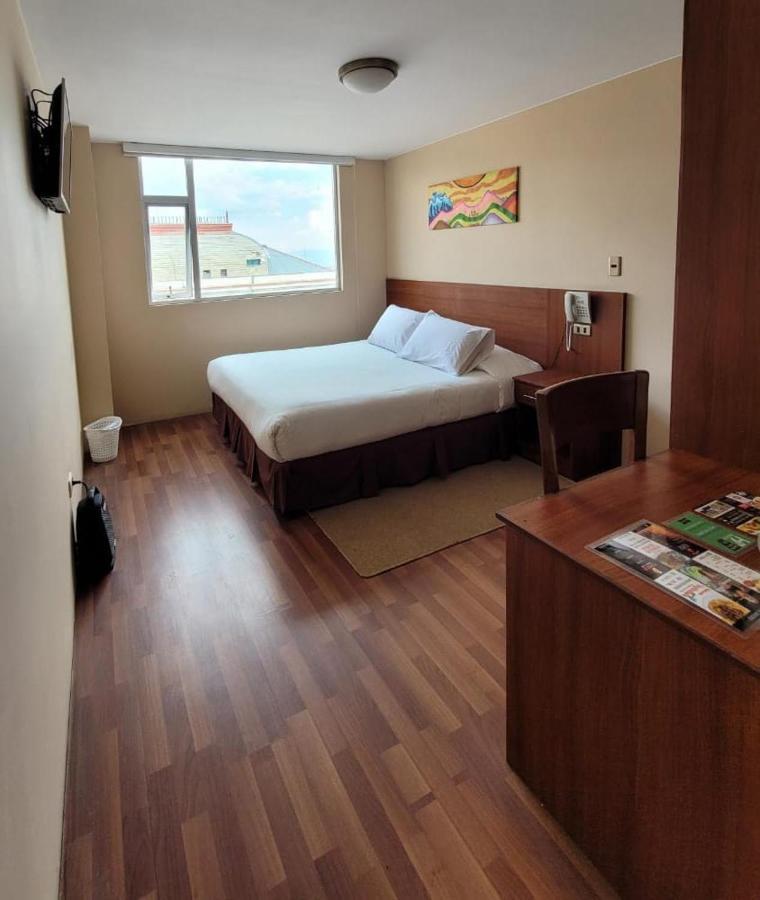 Hotel Madrid Ла Пас Екстериор снимка