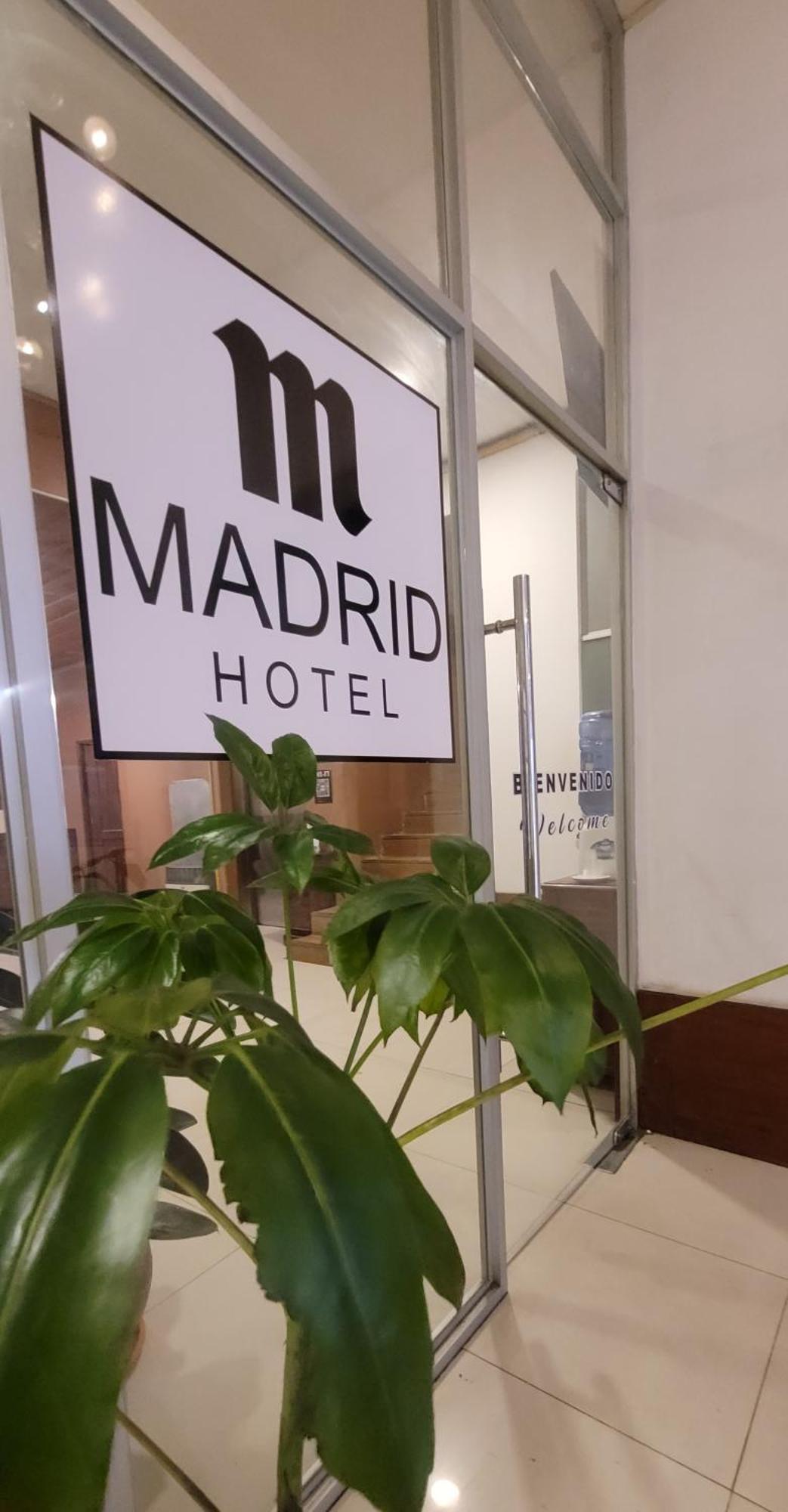 Hotel Madrid Ла Пас Екстериор снимка